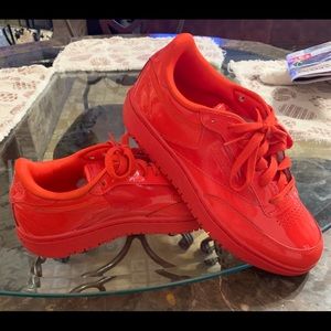 🔥NEW STUNNING REEBOK CARDI B X Woman’s Club Tennis 👟👟 size 9.5